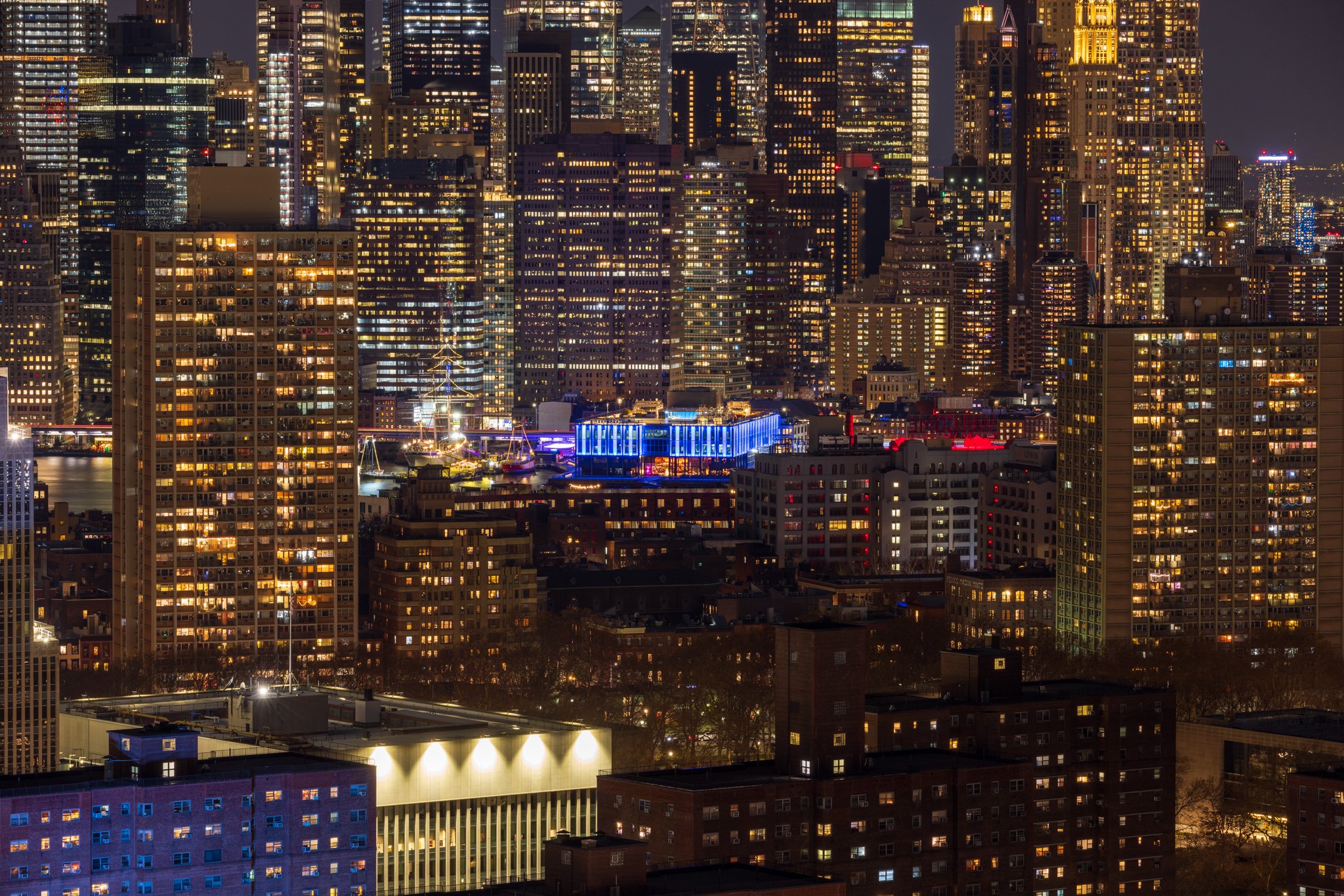 Manhattan's Pier 17 from Brooklyn photographed at 135mm
